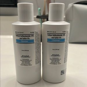 KMM Pharmaceuticals 5% Sulfur Skincare Cleanser & Exfoliant